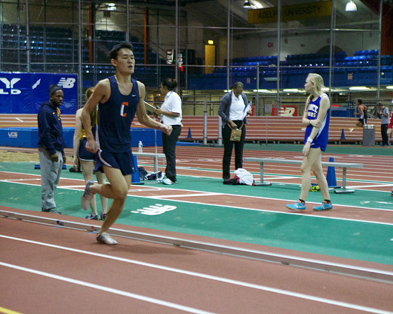 Collegiate Indoor Track:1/9/13