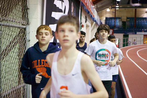 Collegiate Indoor Track:1/9/13