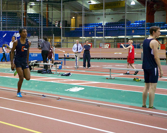 Collegiate Indoor Track:1/9/13