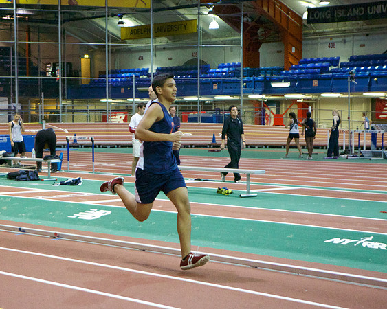 Collegiate Indoor Track:1/9/13