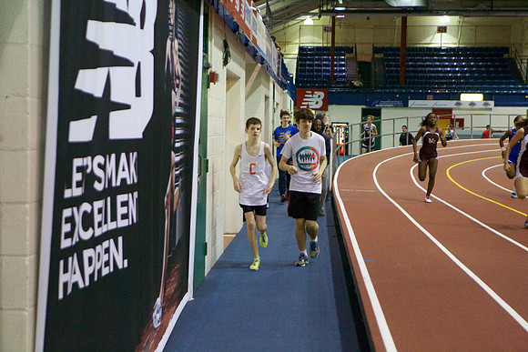 Collegiate Indoor Track:1/9/13