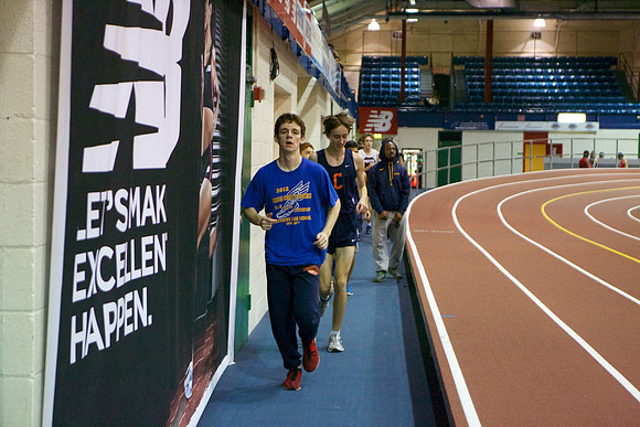Collegiate Indoor Track:1/9/13