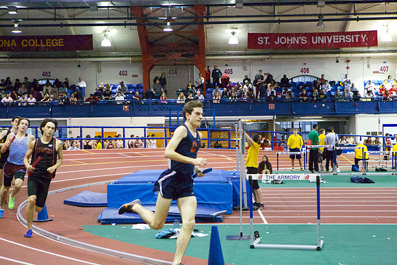 Collegiate Indoor Track: 1/12/2013
