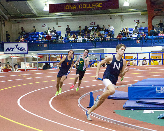 Collegiate Indoor Track: 1/12/2013