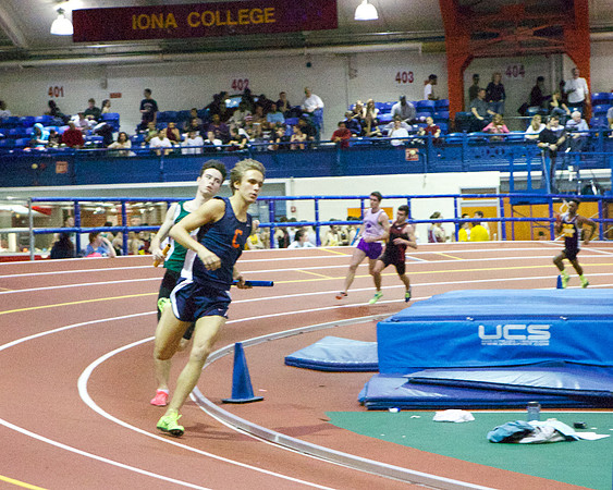 Collegiate Indoor Track: 1/12/2013