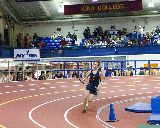 Collegiate Indoor Track: 1/12/2013