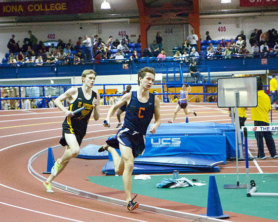Collegiate Indoor Track: 1/12/2013