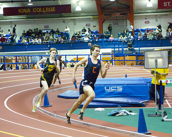 Collegiate Indoor Track: 1/12/2013