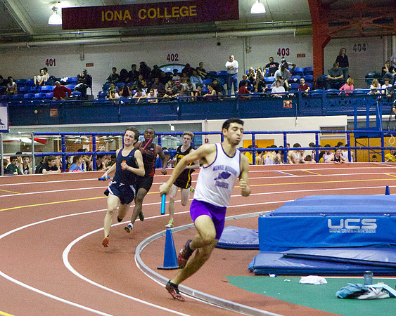 Collegiate Indoor Track: 1/12/2013