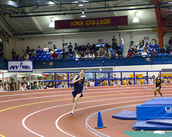 Collegiate Indoor Track: 1/12/2013