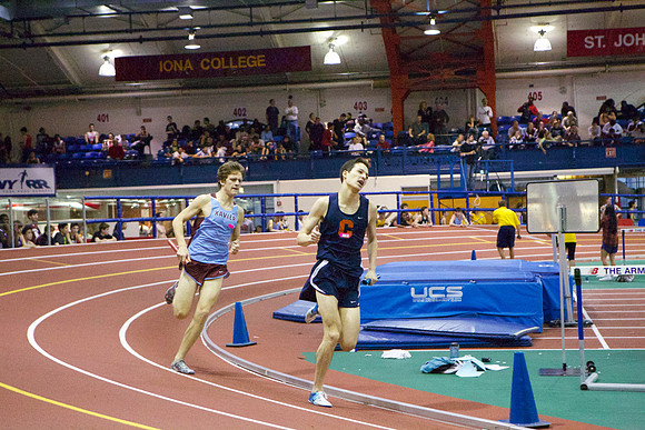 Collegiate Indoor Track: 1/12/2013