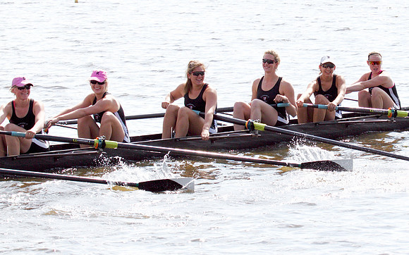 2012 Ivy Championships V8 Race