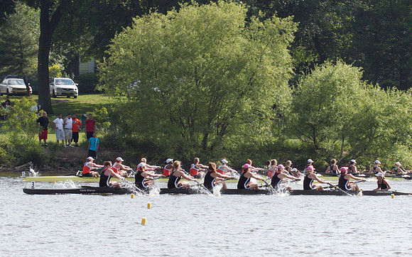 2012 Ivy Championships V8 Race